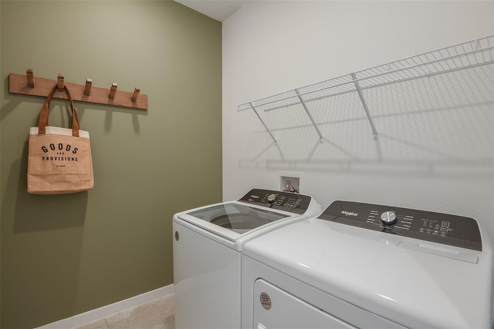 11124 SYCAMORE GLEN LOOP — photo 18