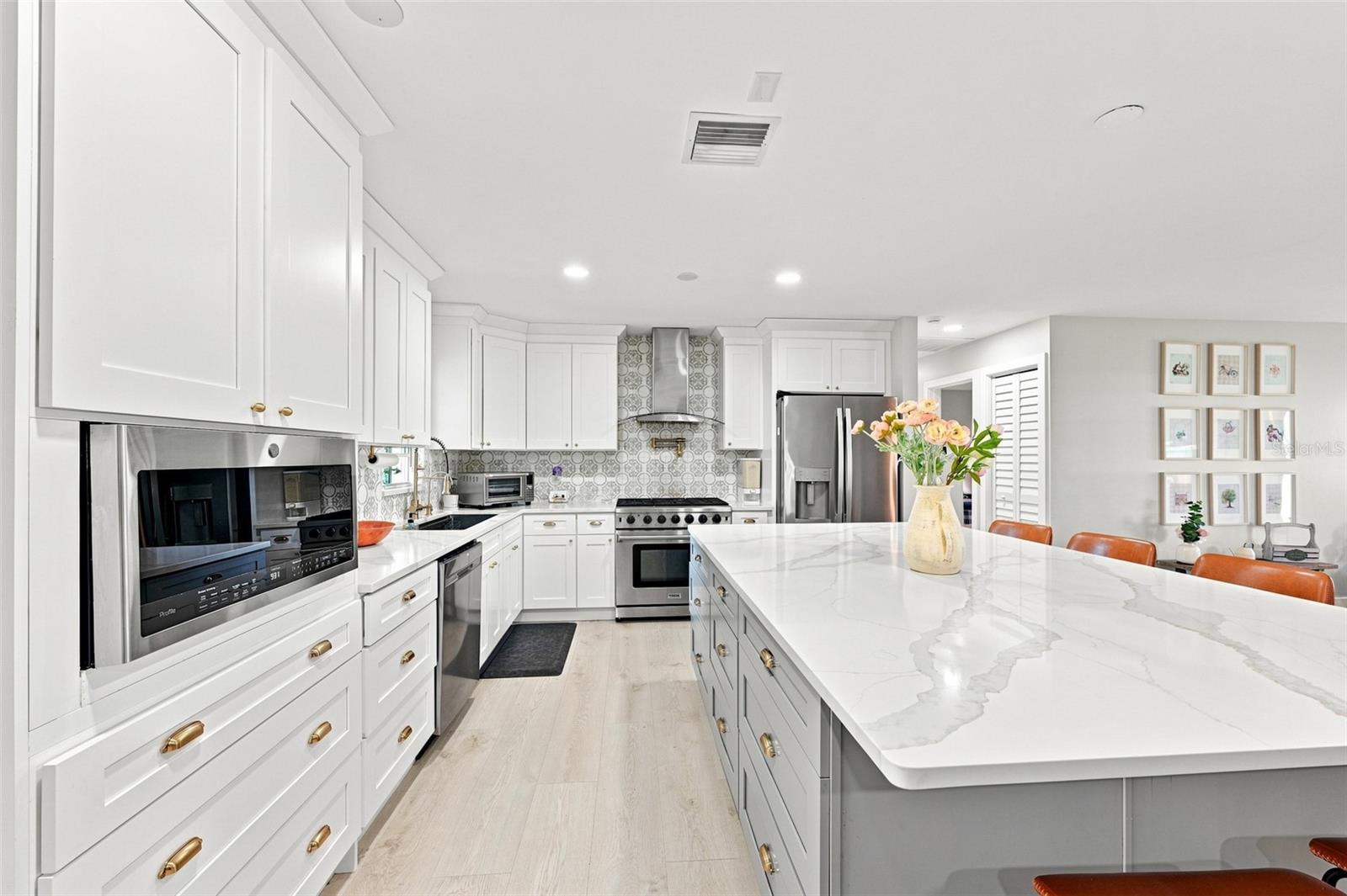 2119 GALLAGHER RD — photo 13