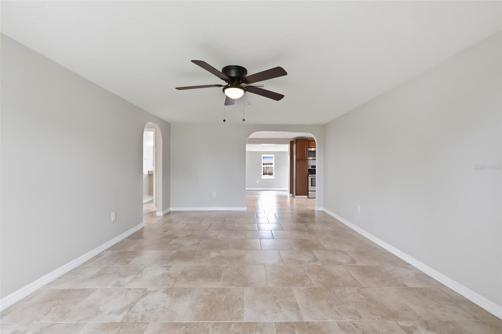 935 EVEREST RD — photo 16