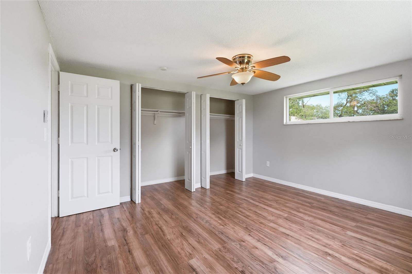 935 EVEREST RD — photo 43