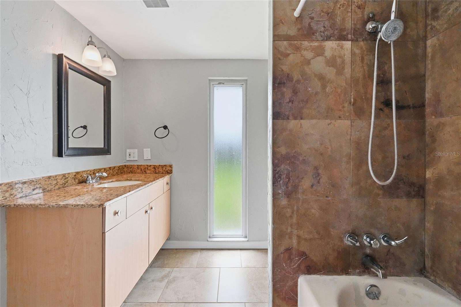 935 EVEREST RD — photo 38