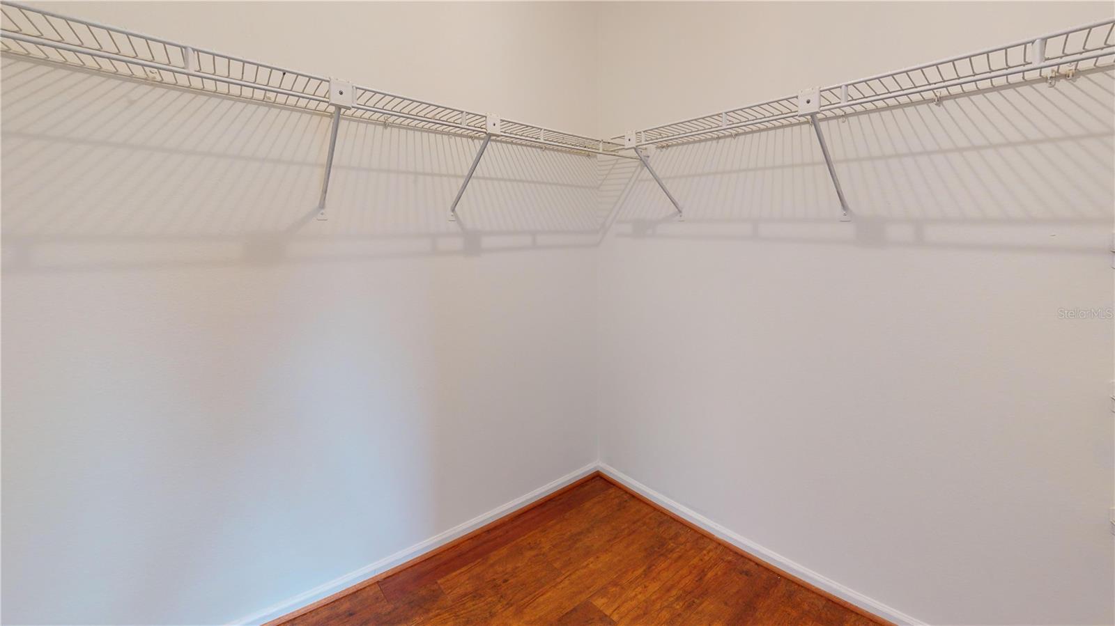 147 HOURGLASS DR — photo 17