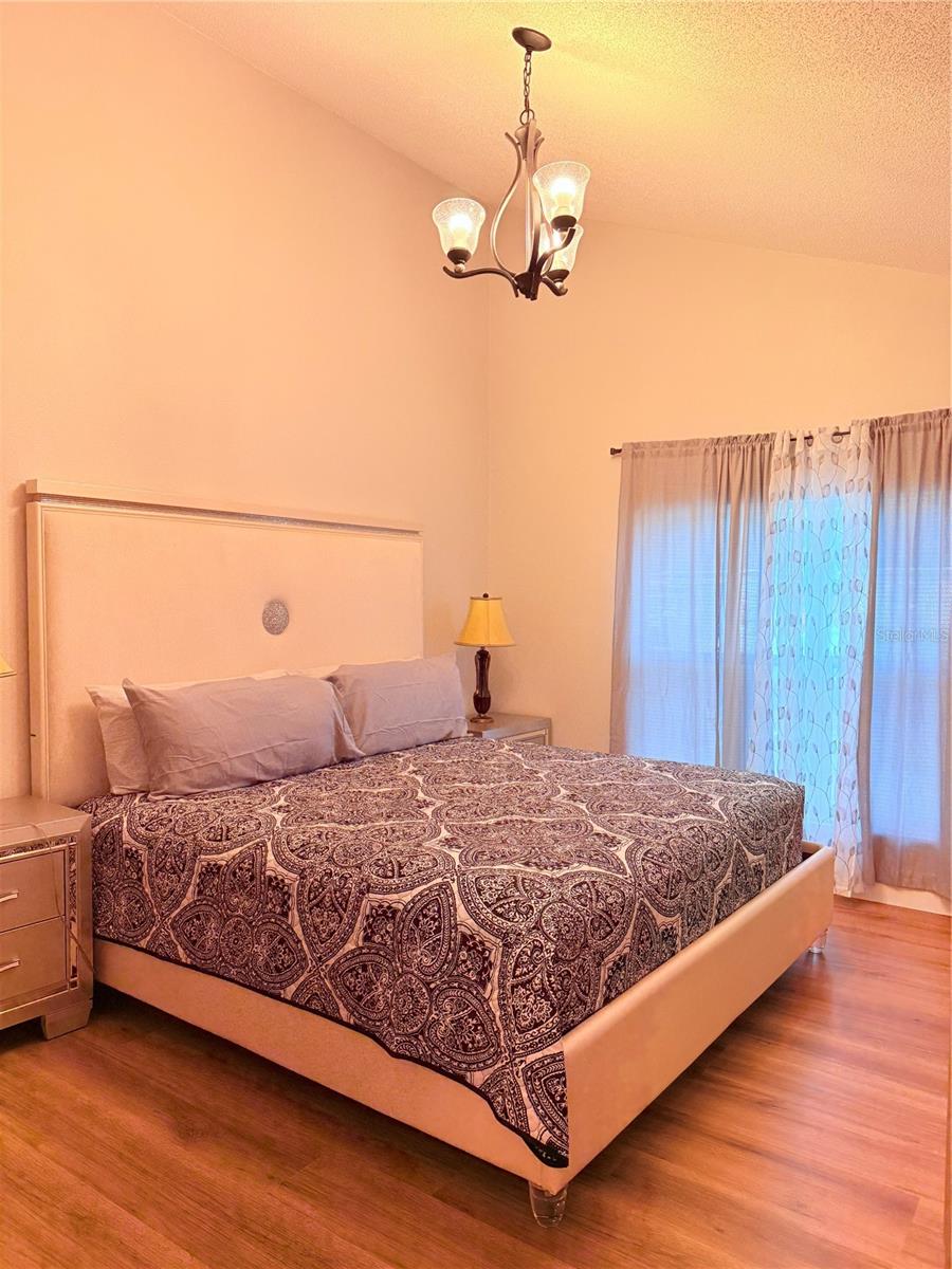 2130 REDLEAF DR — photo 28