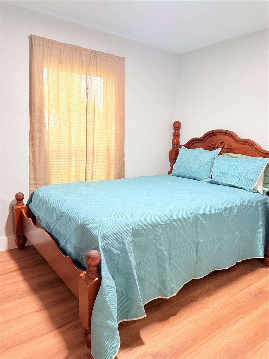 2130 REDLEAF DR — photo 21