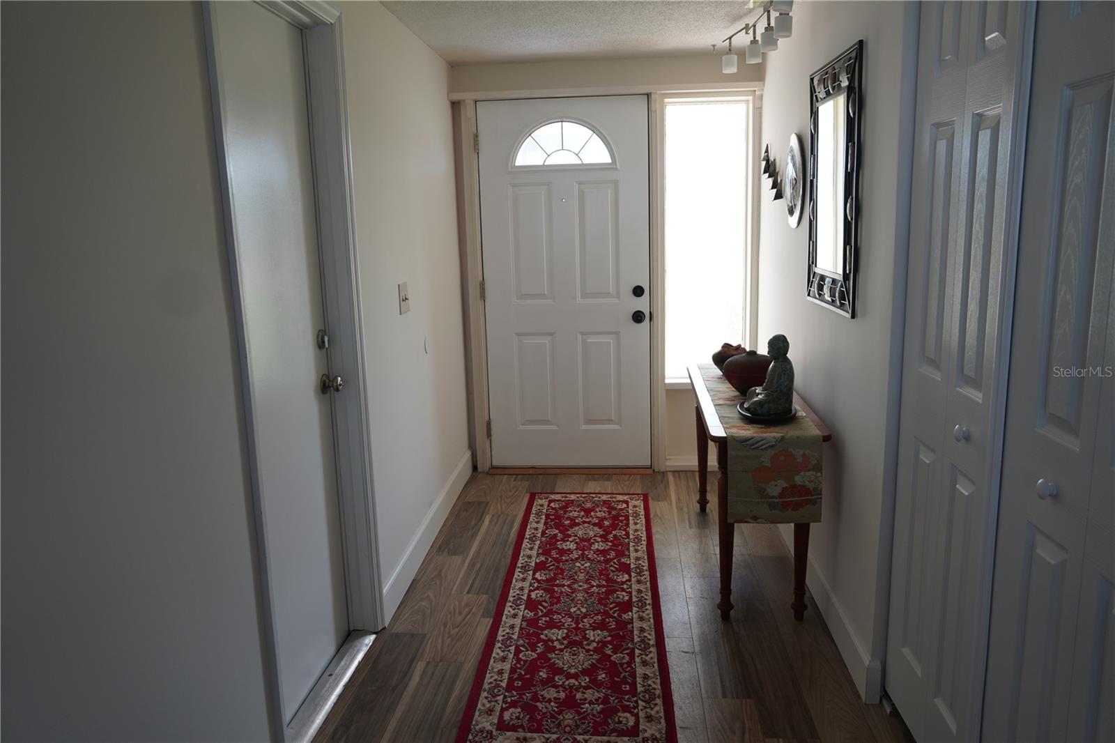 536 FLAMINGO DR — photo 3