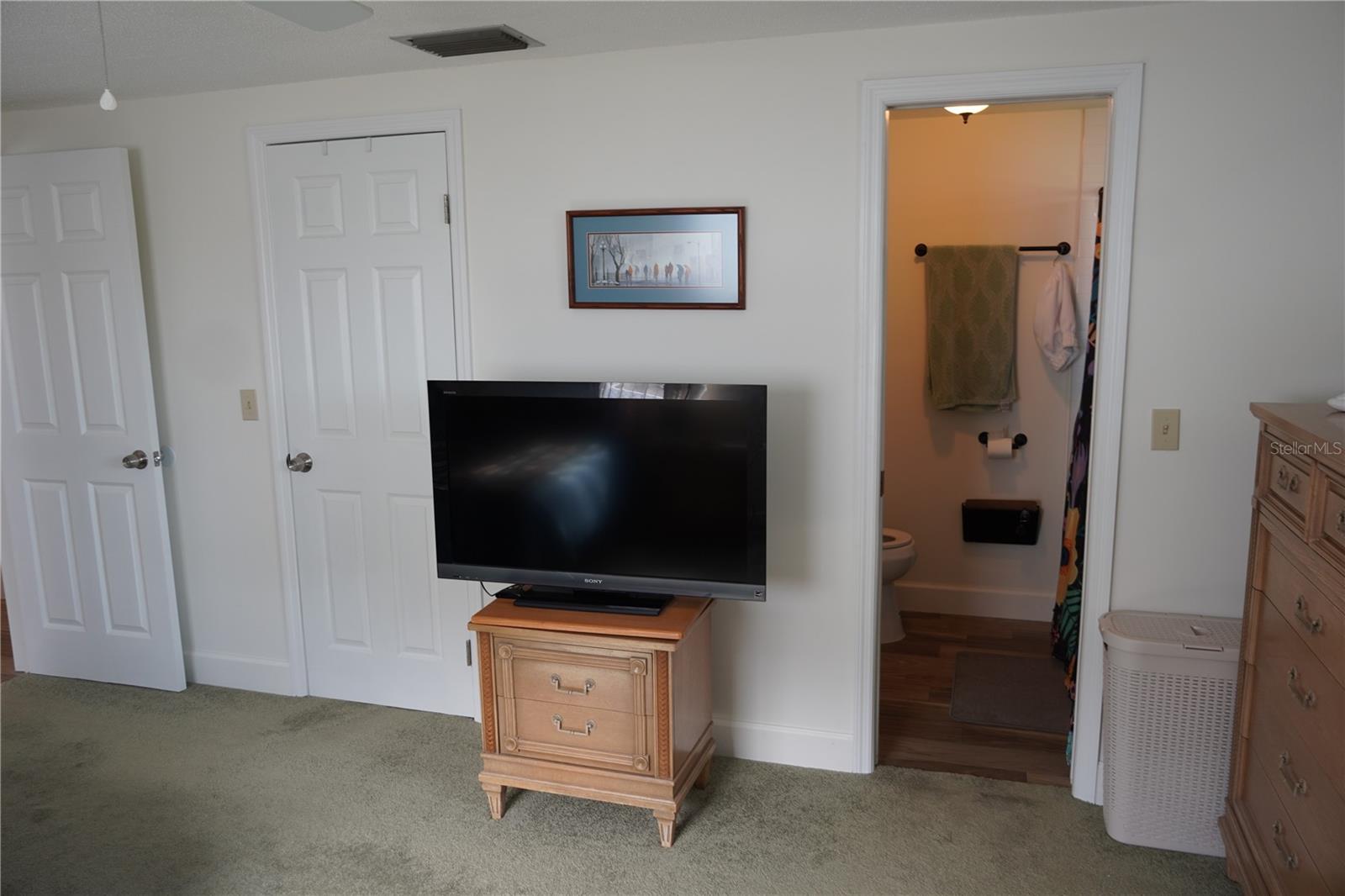536 FLAMINGO DR — photo 18