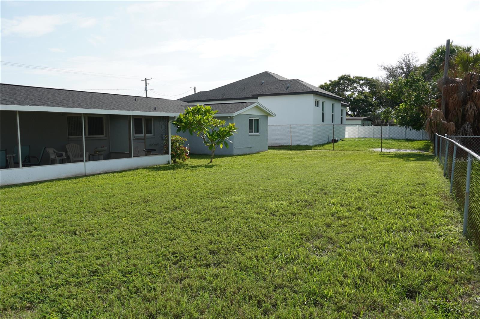 536 FLAMINGO DR — photo 45