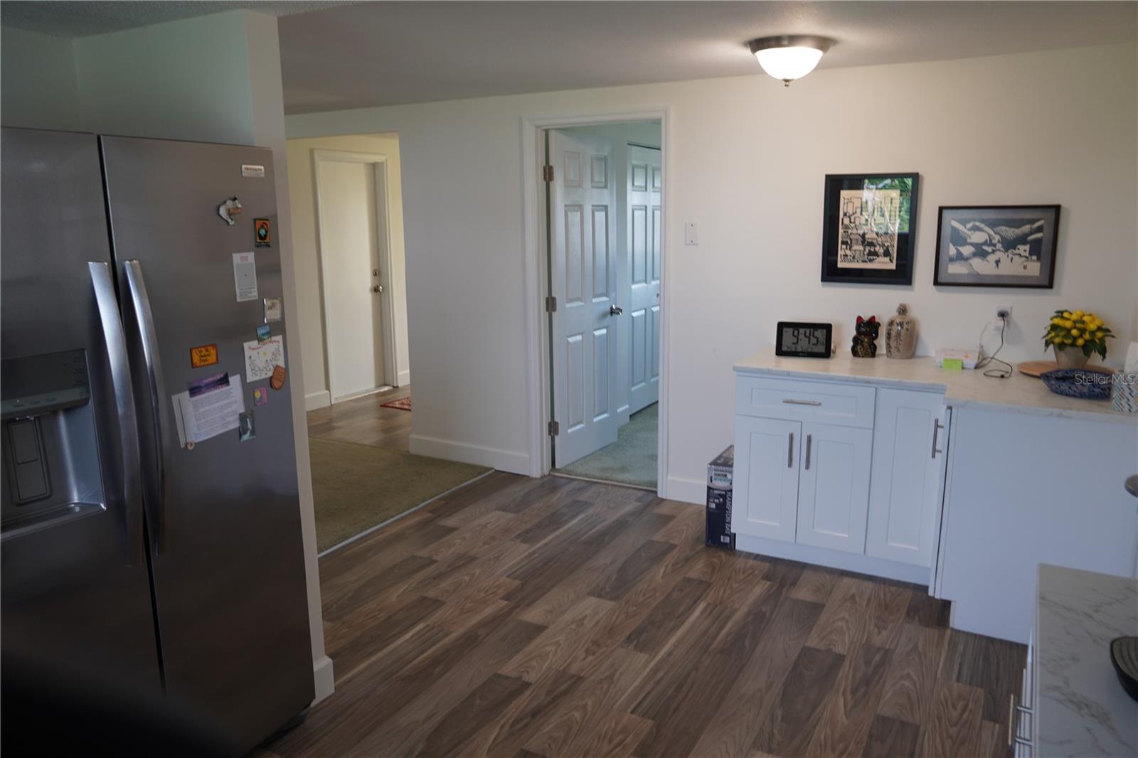 536 FLAMINGO DR — photo 9
