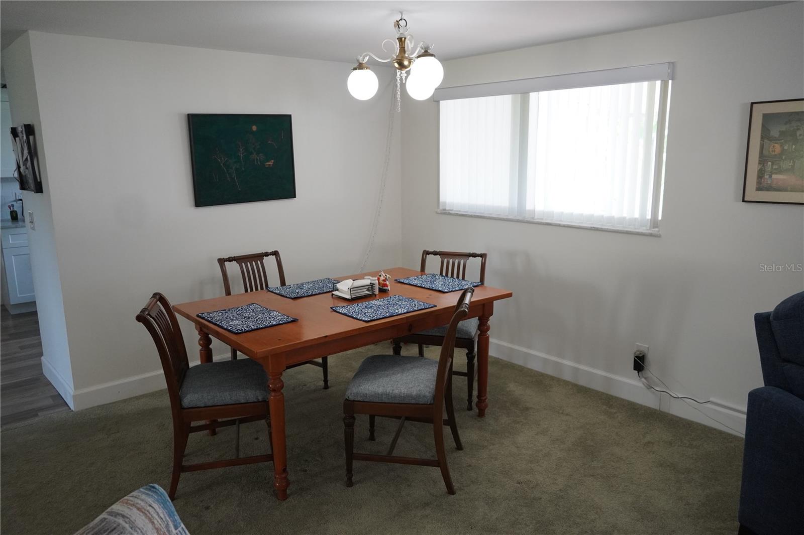 536 FLAMINGO DR — photo 8