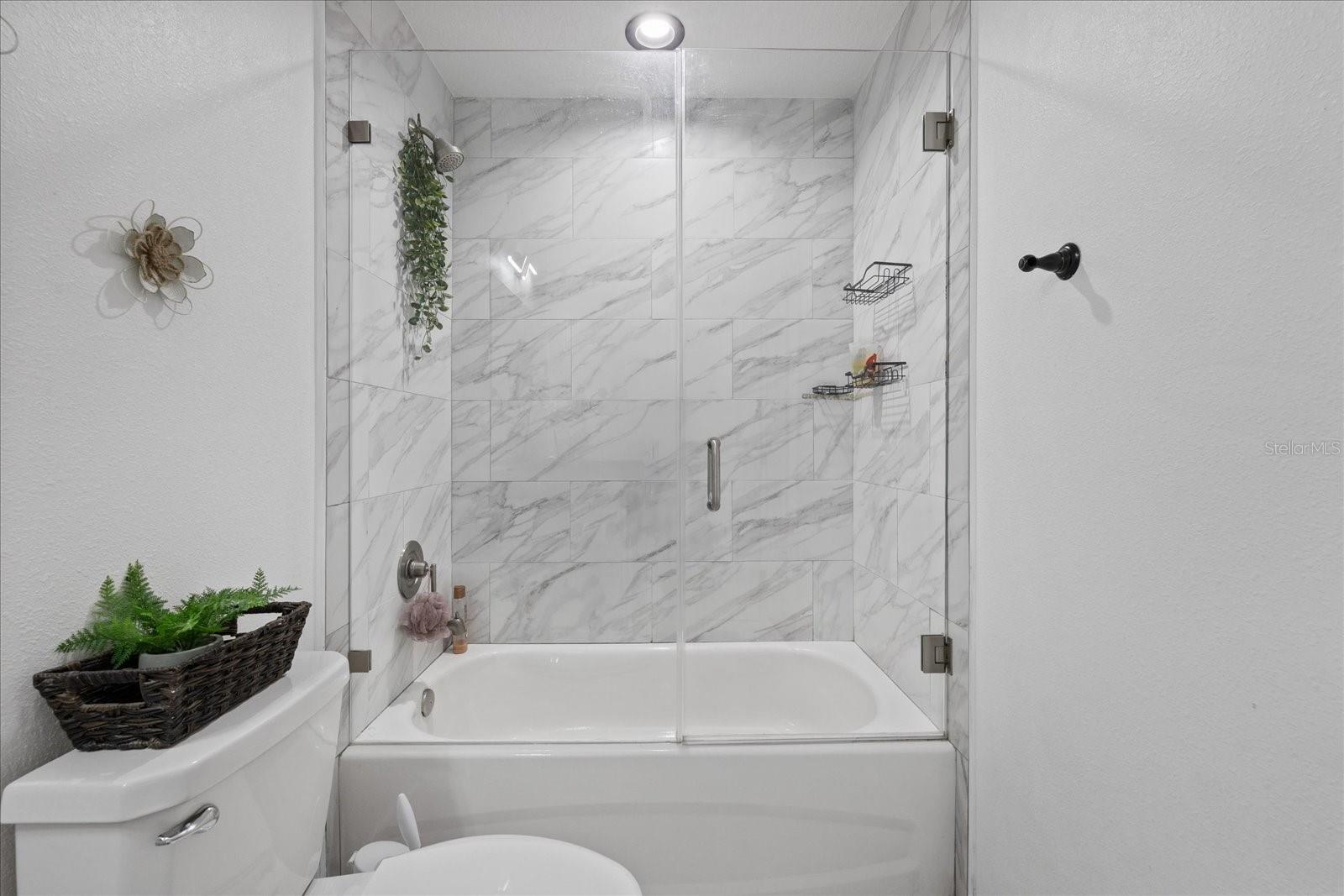 3209 E HANNA AVE — photo 17