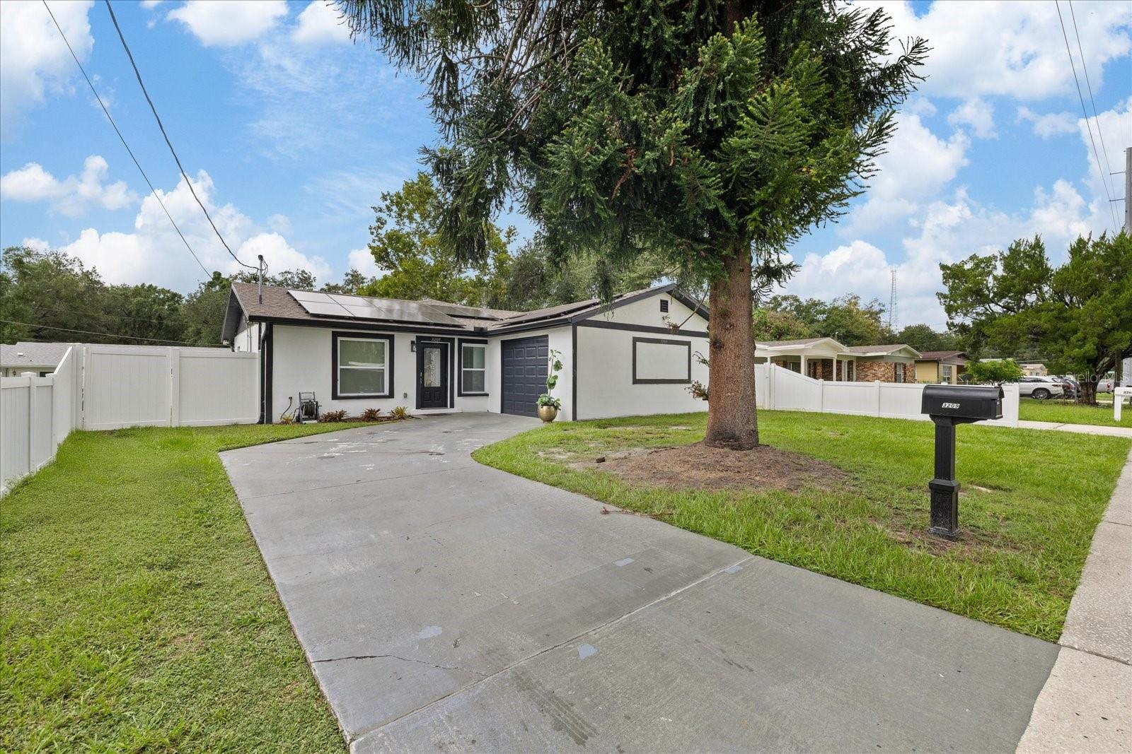 3209 E HANNA AVE — photo 36