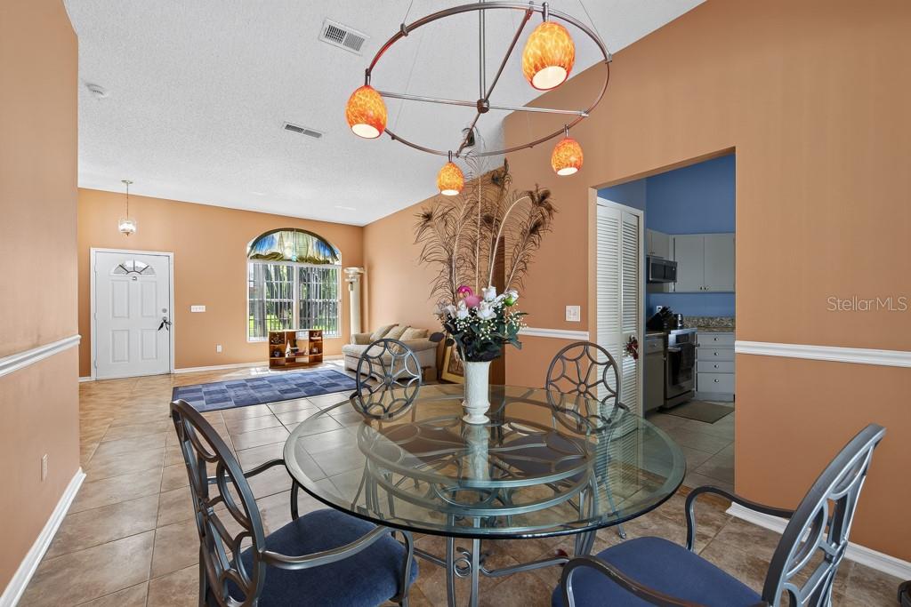 4609 OAK RIVER CIR — photo 9