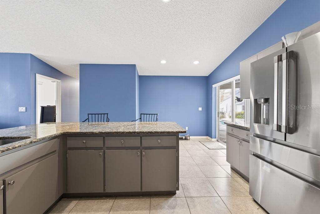 4609 OAK RIVER CIR — photo 18