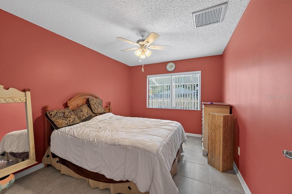 4609 OAK RIVER CIR — photo 26
