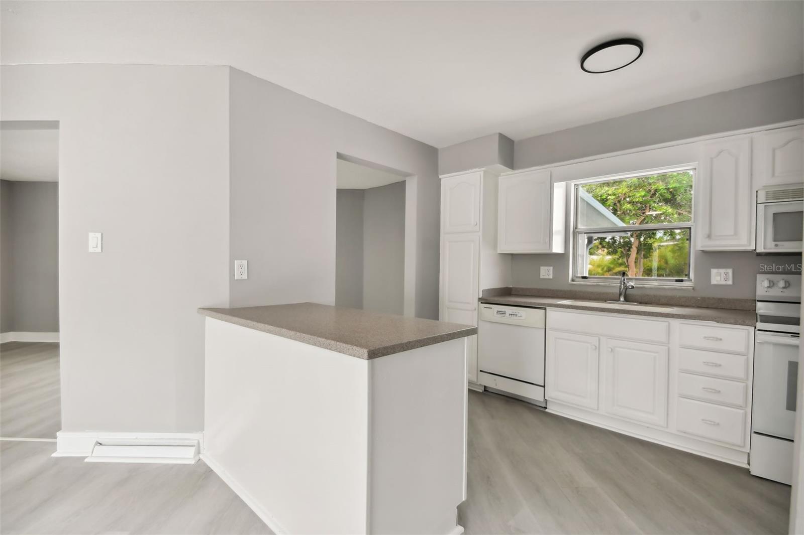 4411 3RD AVE E — photo 10