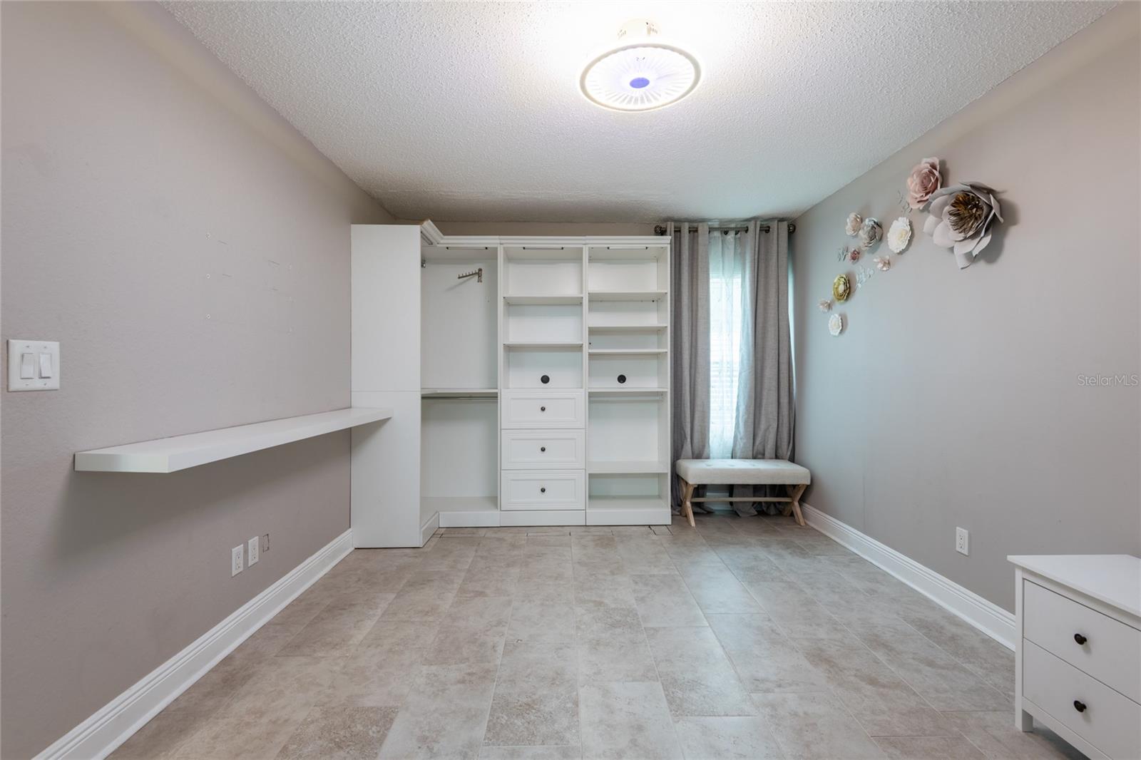 1944 ELAINE DR #1944 — photo 15