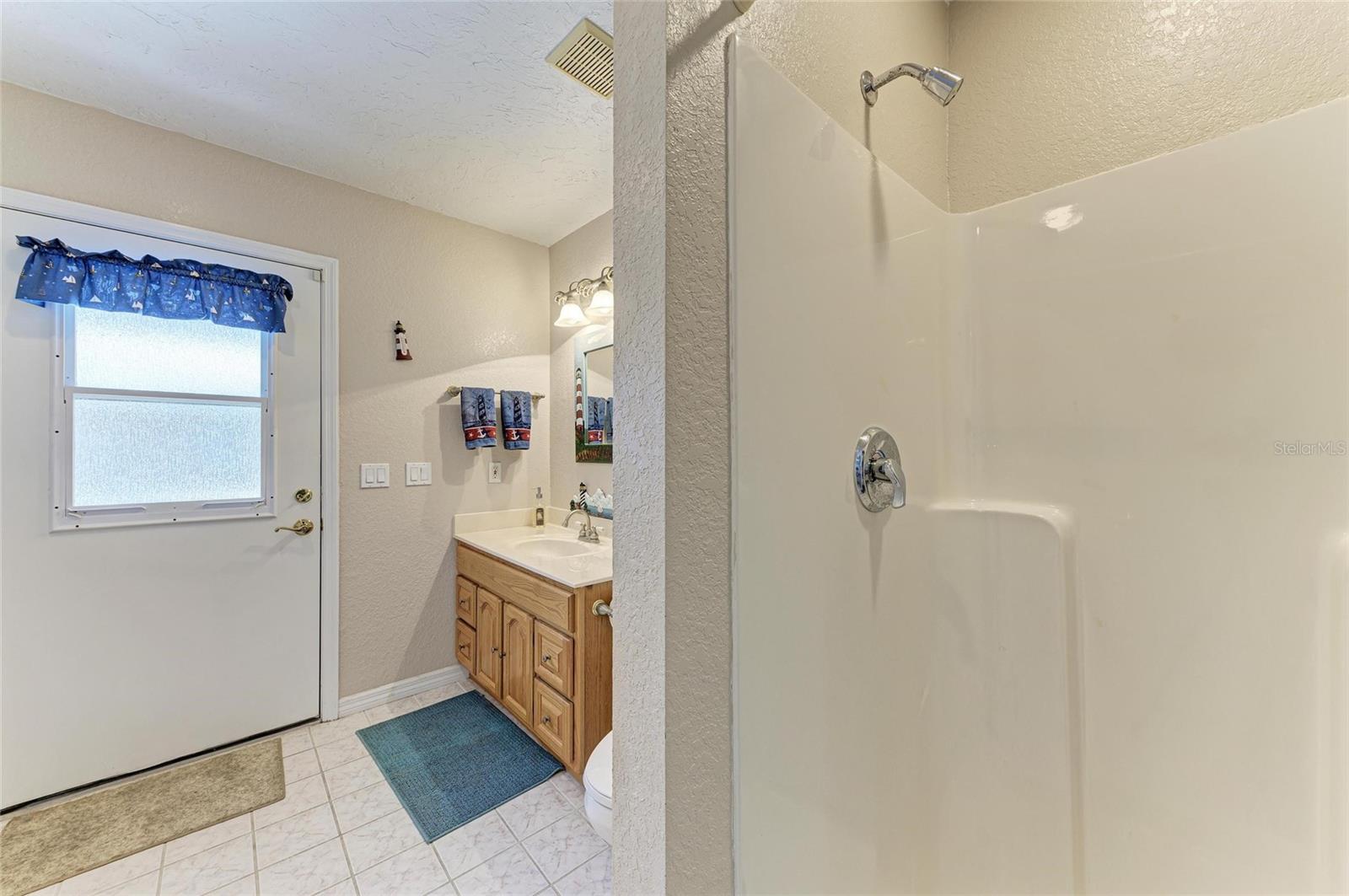 13615 4TH AVE NE — photo 32