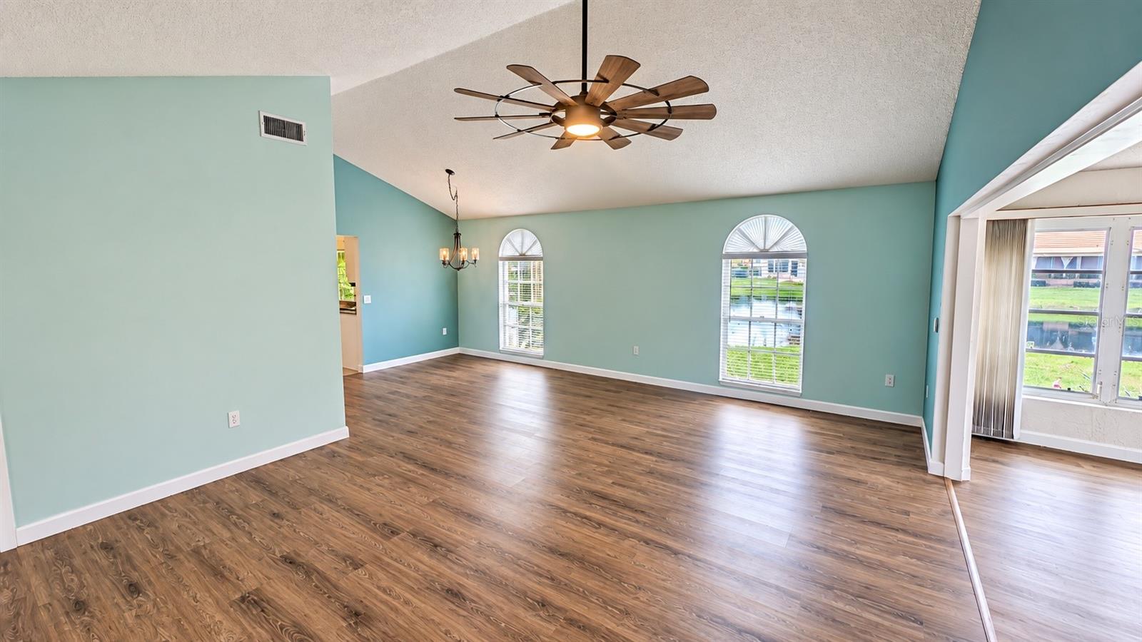 3520 57TH AVENUE CIR W #10 — photo 11