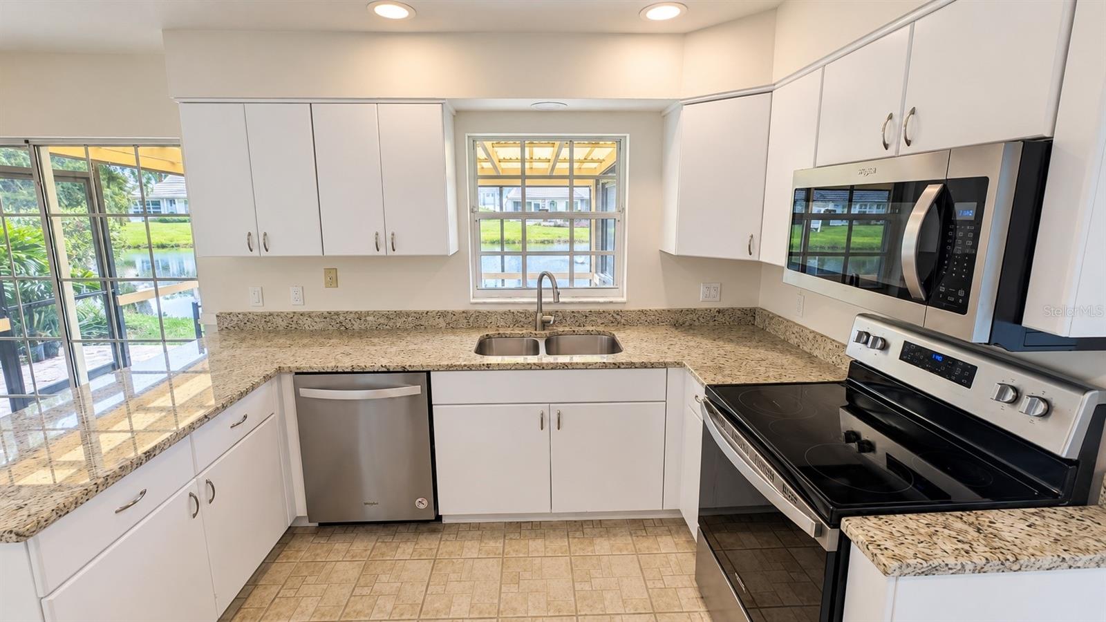3520 57TH AVENUE CIR W #10 — photo 3
