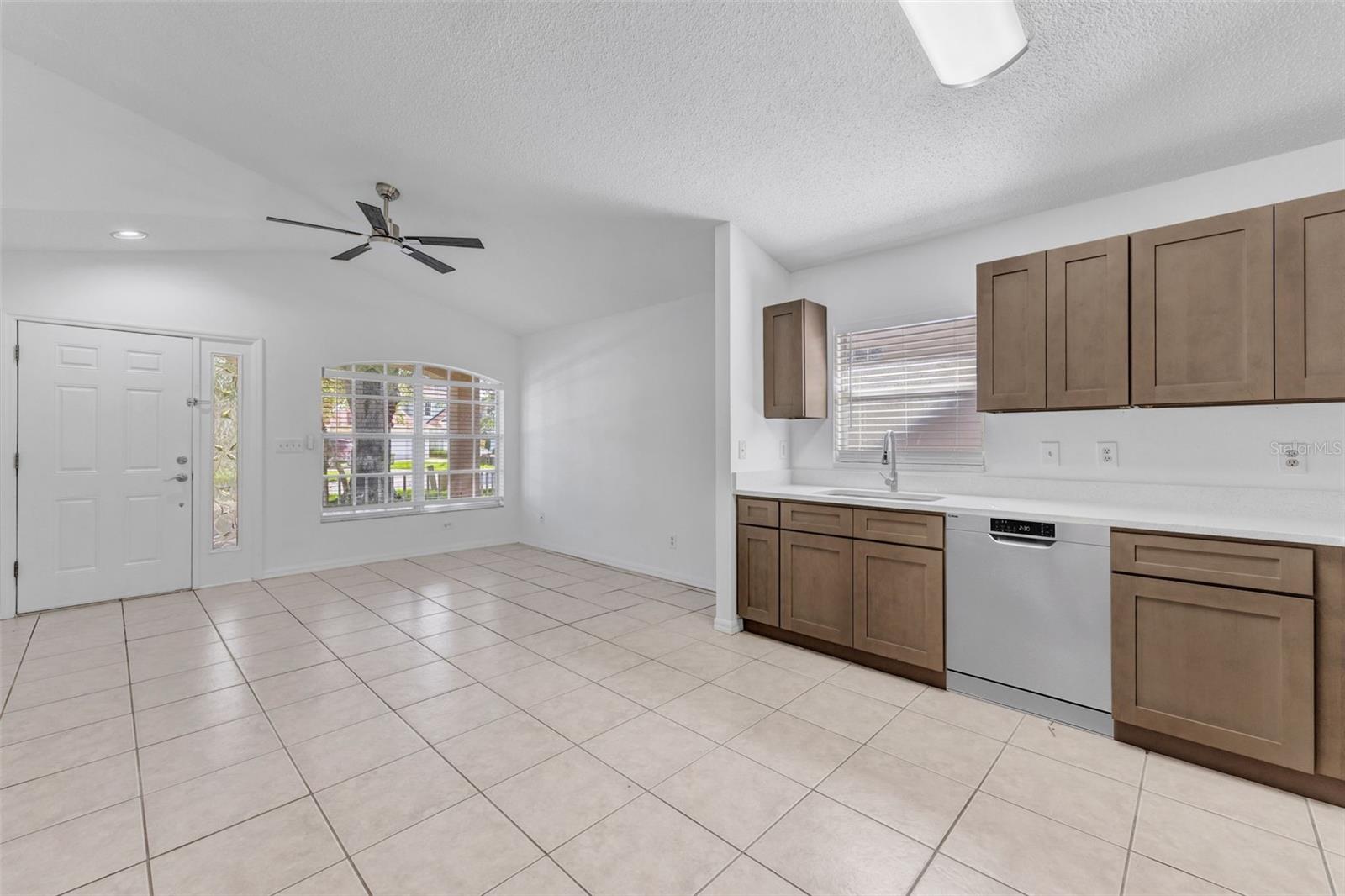 6115 SAND KEY LN — photo 9