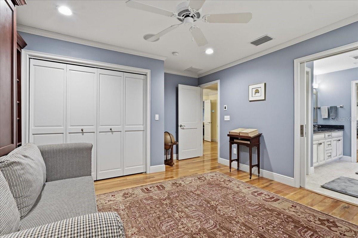 89 MARTINIQUE AVE — photo 29