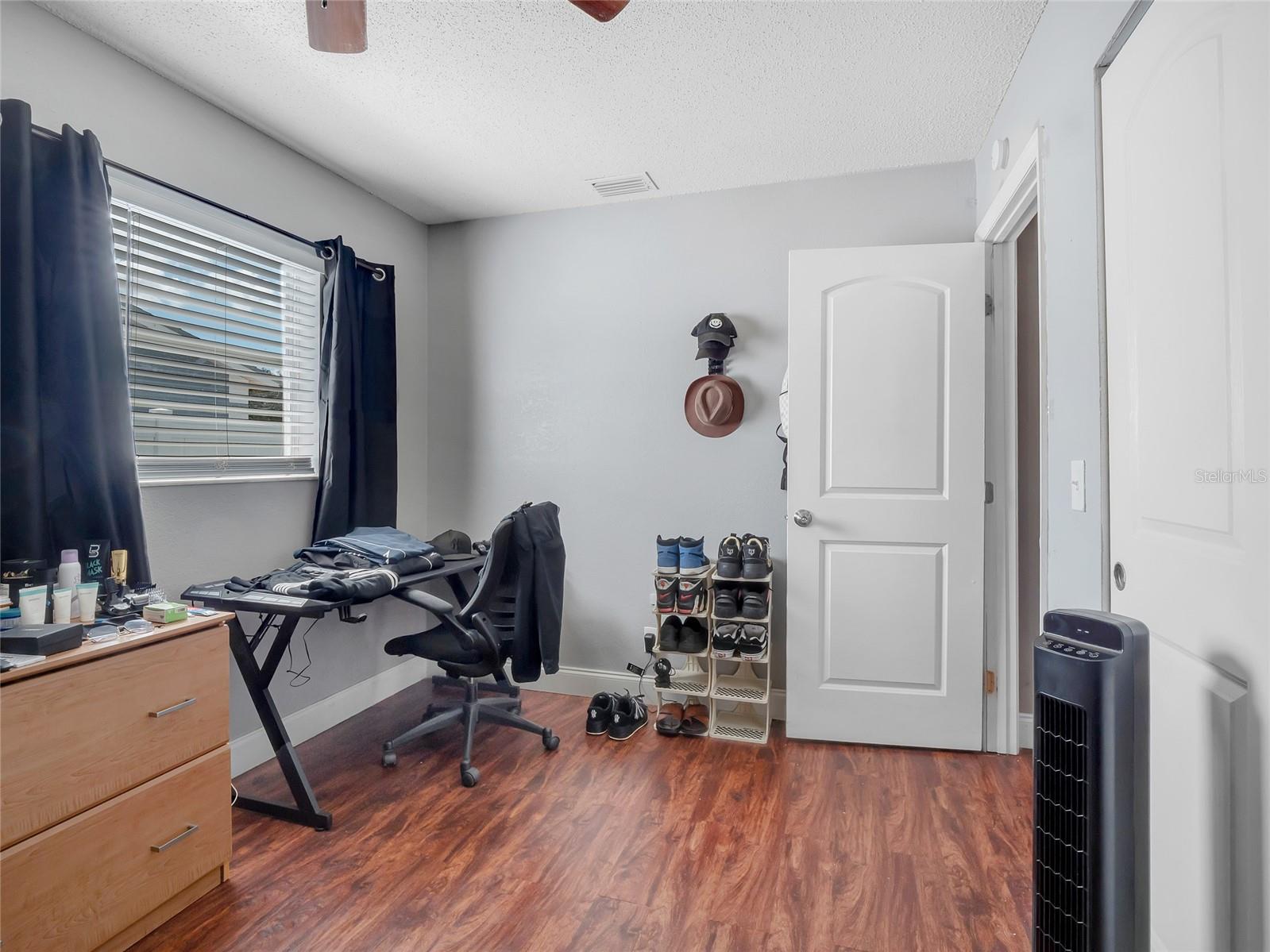 7018 GLENVIEW DR — photo 19
