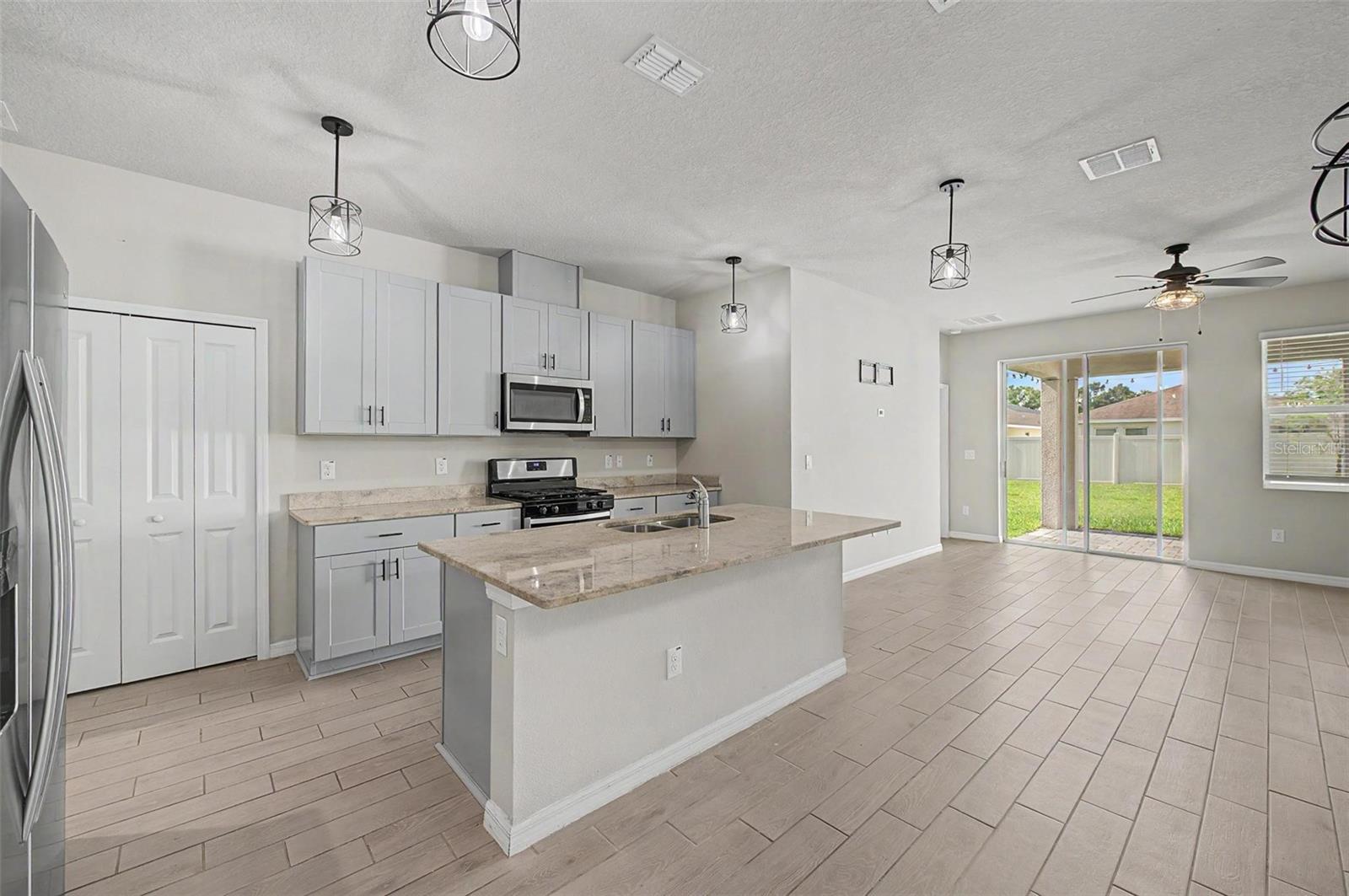 5435 BUNGALOW GROVE CT — photo 16