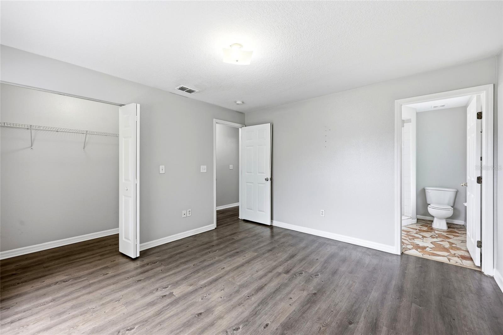 2214 E 19TH AVE — photo 18