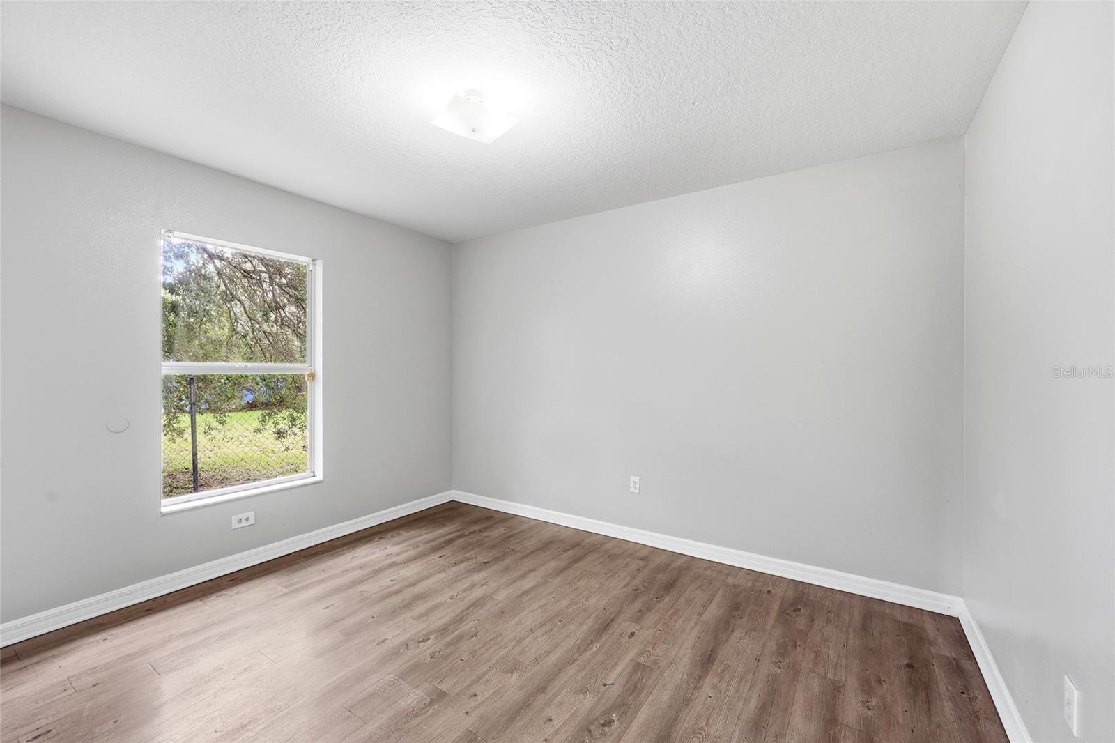 2214 E 19TH AVE — photo 24