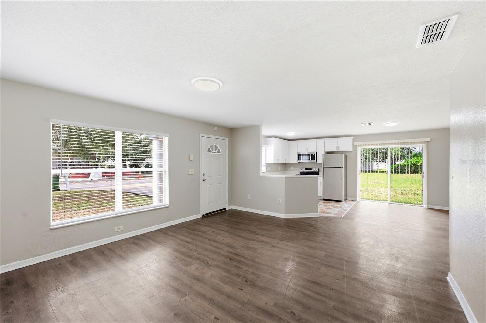 2214 E 19TH AVE — photo 5