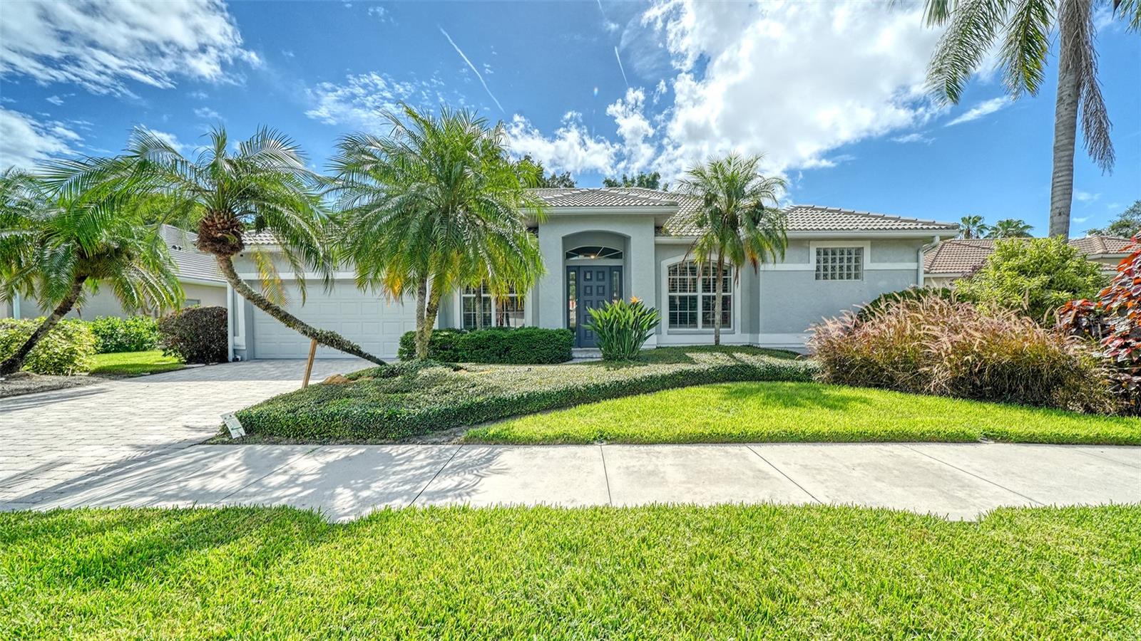 5325 ANTHONY LN — photo 2