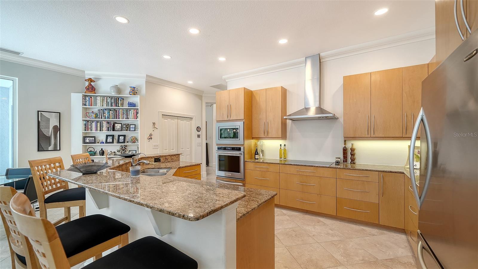 5325 ANTHONY LN — photo 20