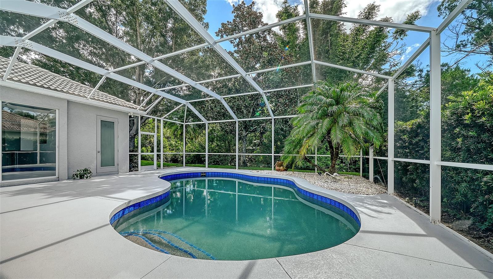 5325 ANTHONY LN — photo 40