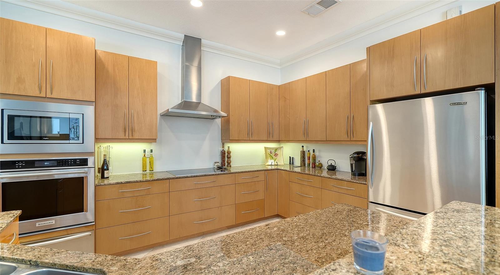 5325 ANTHONY LN — photo 22