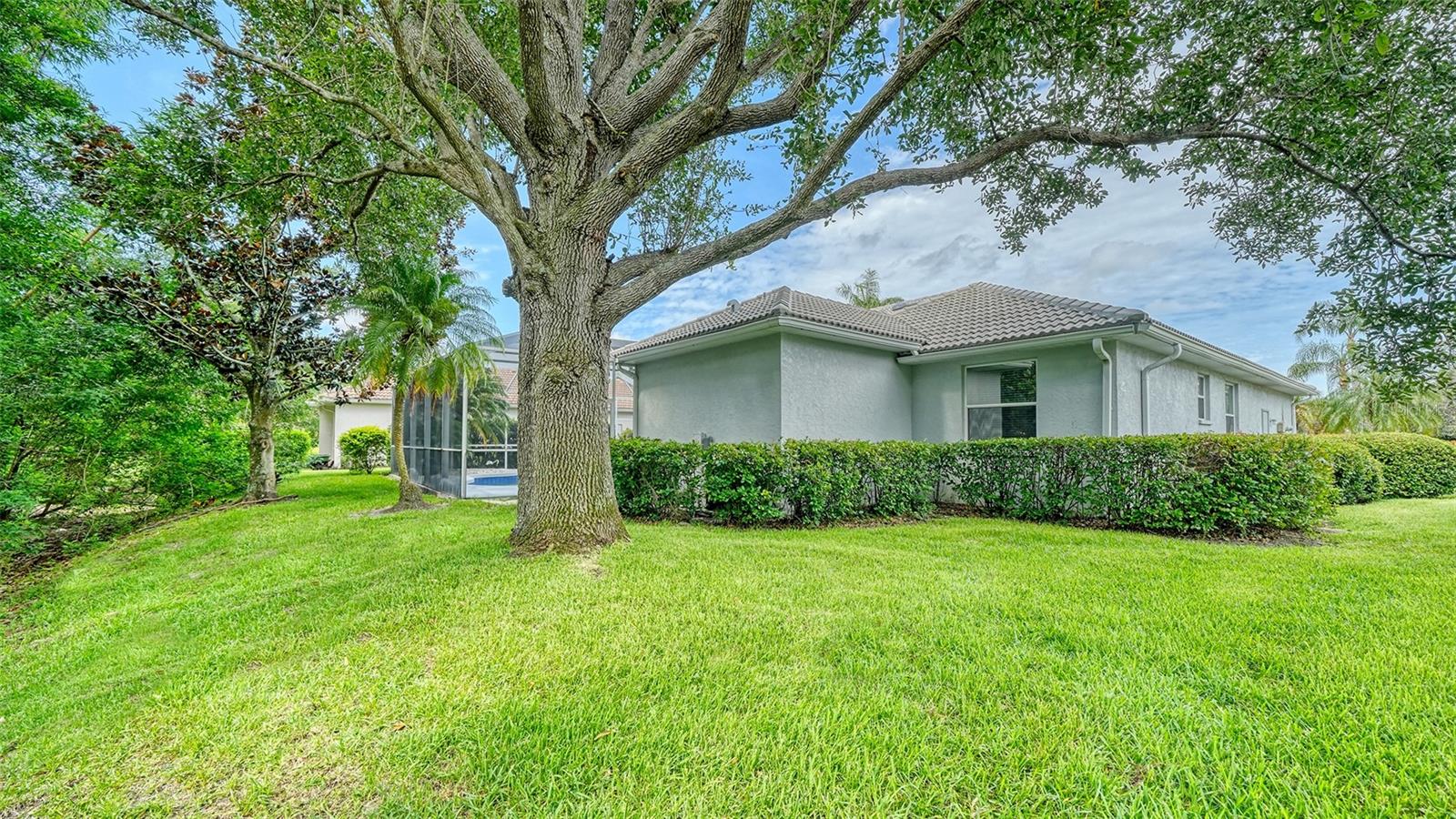 5325 ANTHONY LN — photo 45