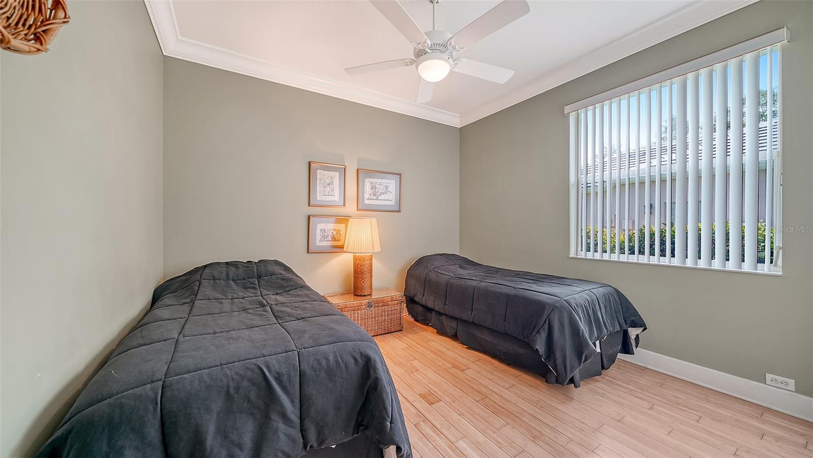 5325 ANTHONY LN — photo 34