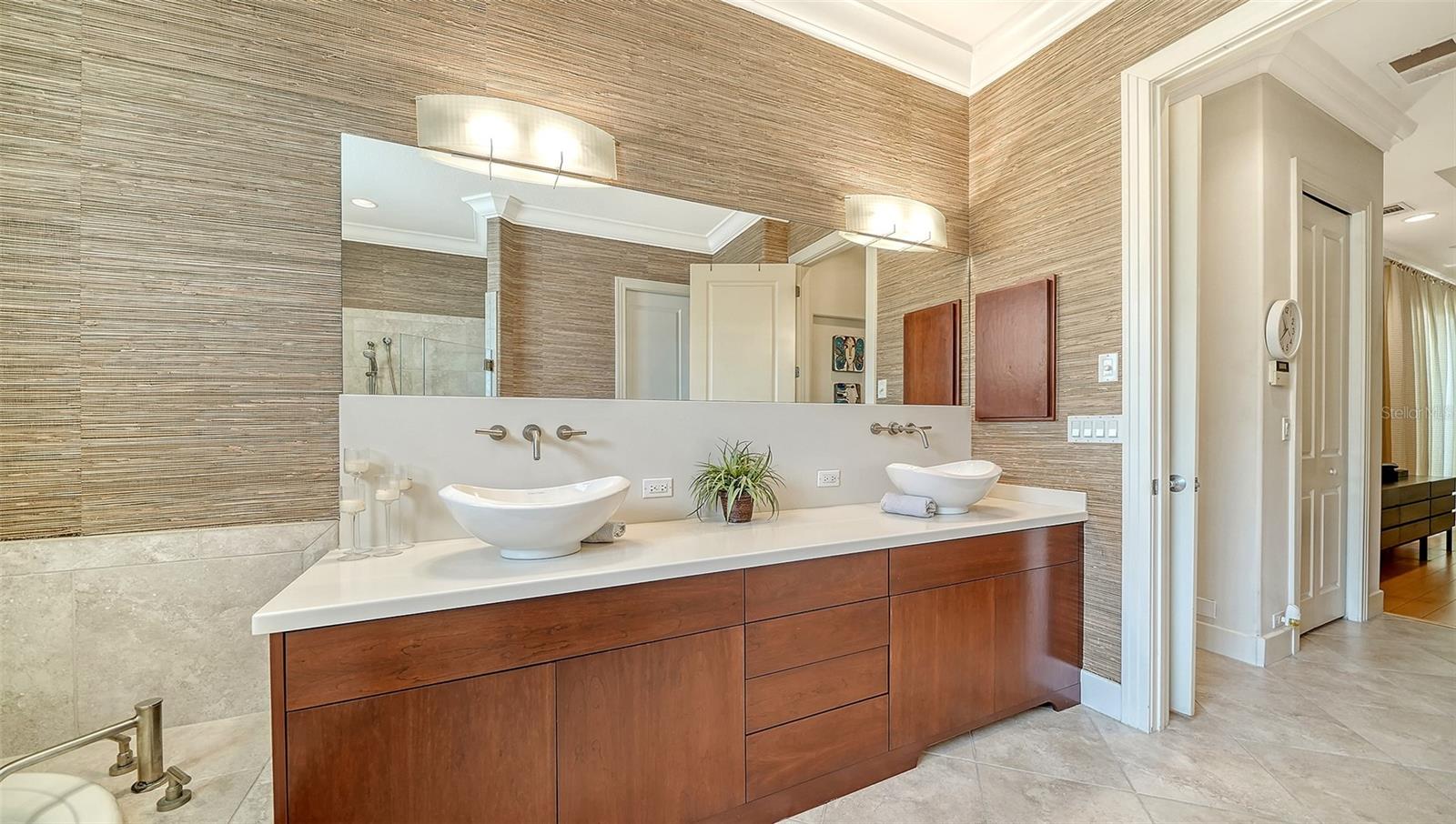 5325 ANTHONY LN — photo 31