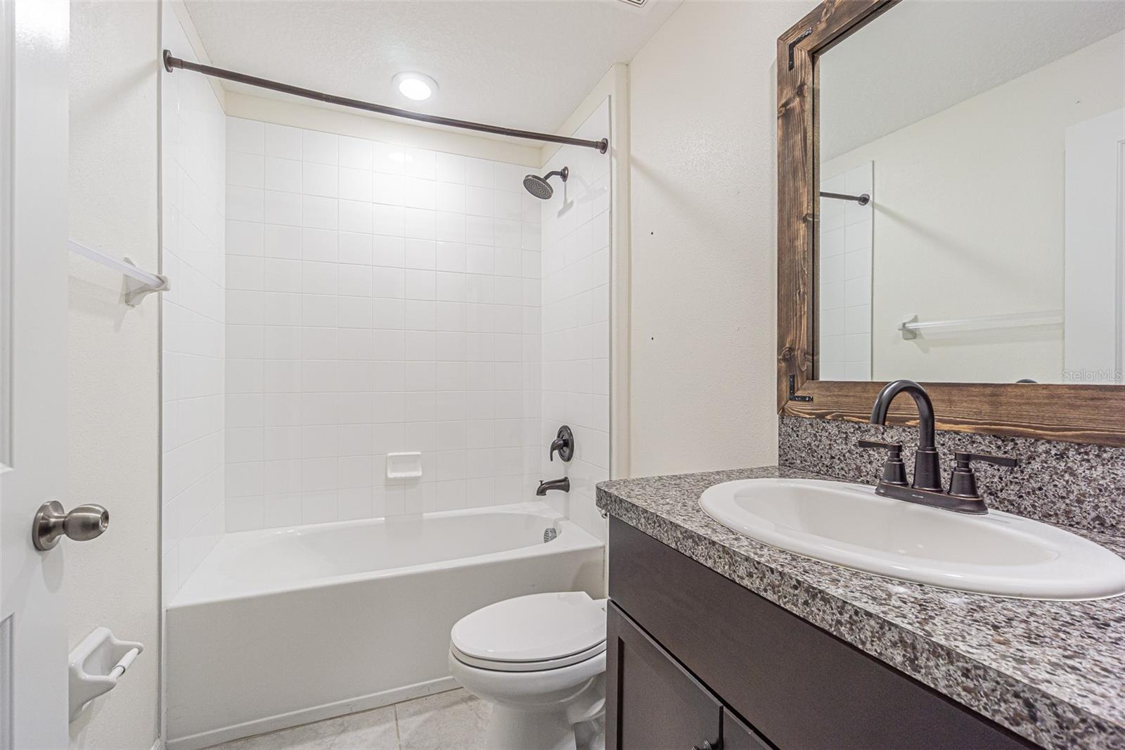 13009 MAJESTIC GARDEN LN — photo 9