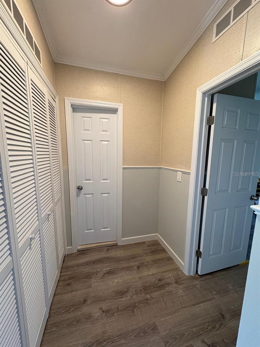 653 LOS ALTOS — photo 15