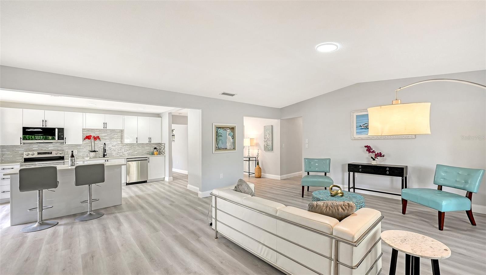 4054 PALAU DR — photo 12