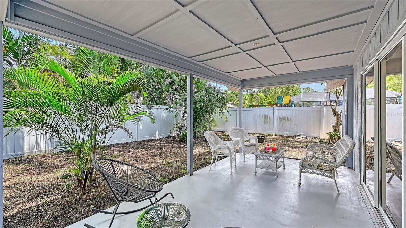 4054 PALAU DR — photo 36