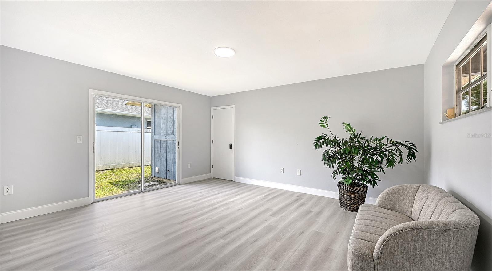 4054 PALAU DR — photo 30