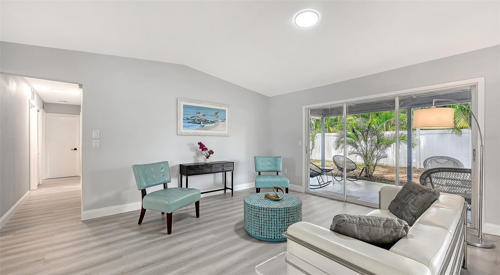 4054 PALAU DR — photo 5