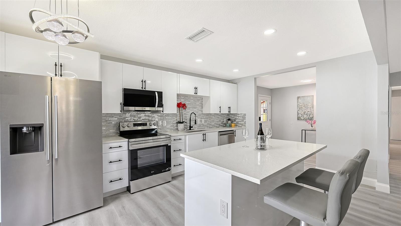 4054 PALAU DR — photo 14