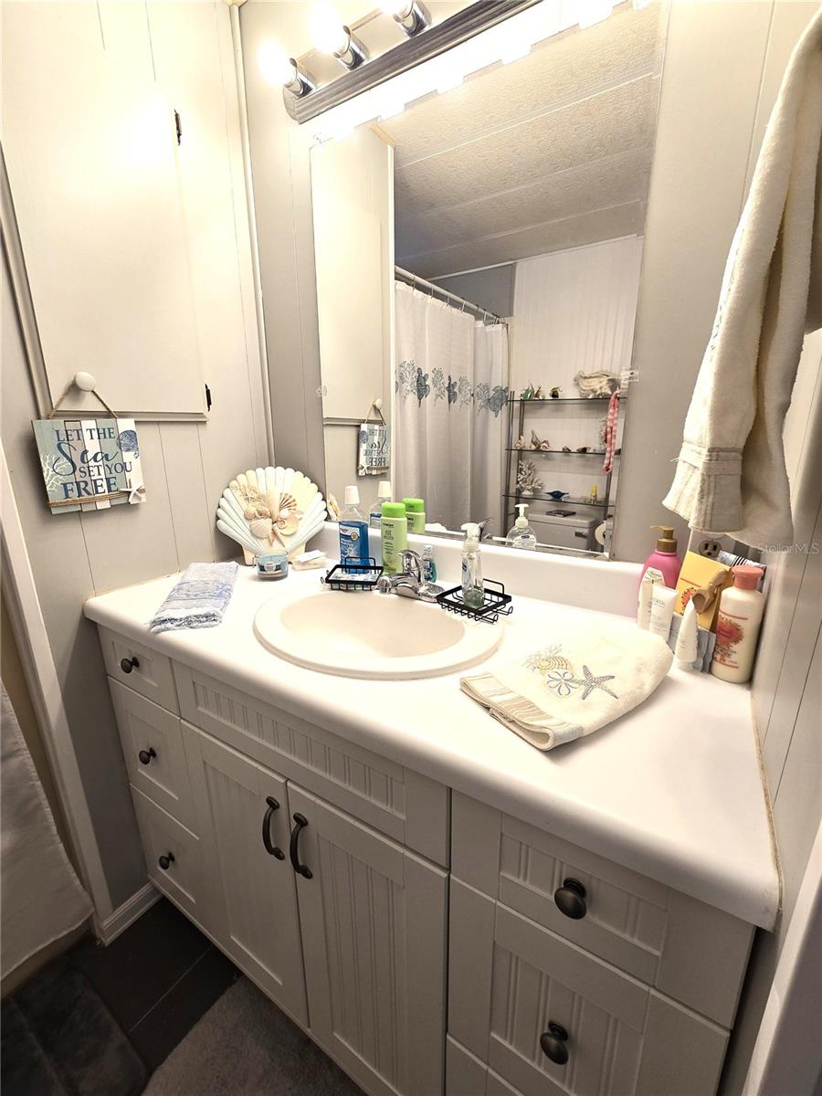 2122 WATERVIEW DR — photo 13