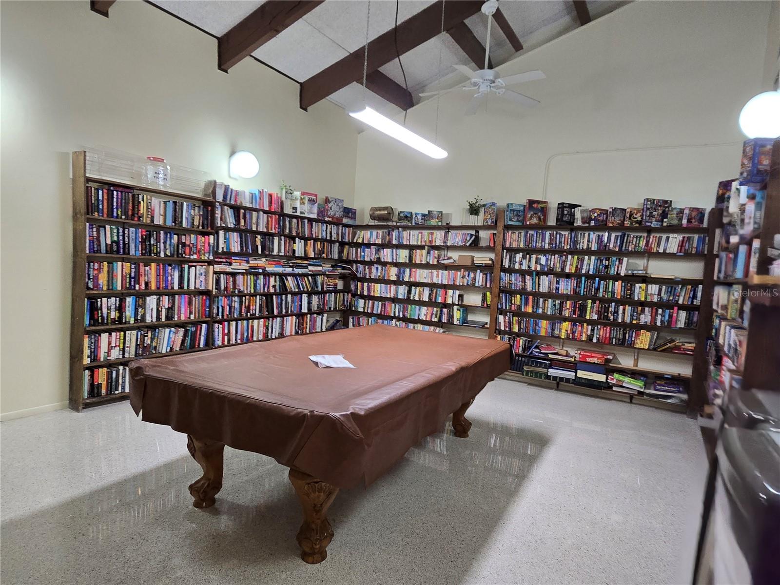 2122 WATERVIEW DR — photo 35