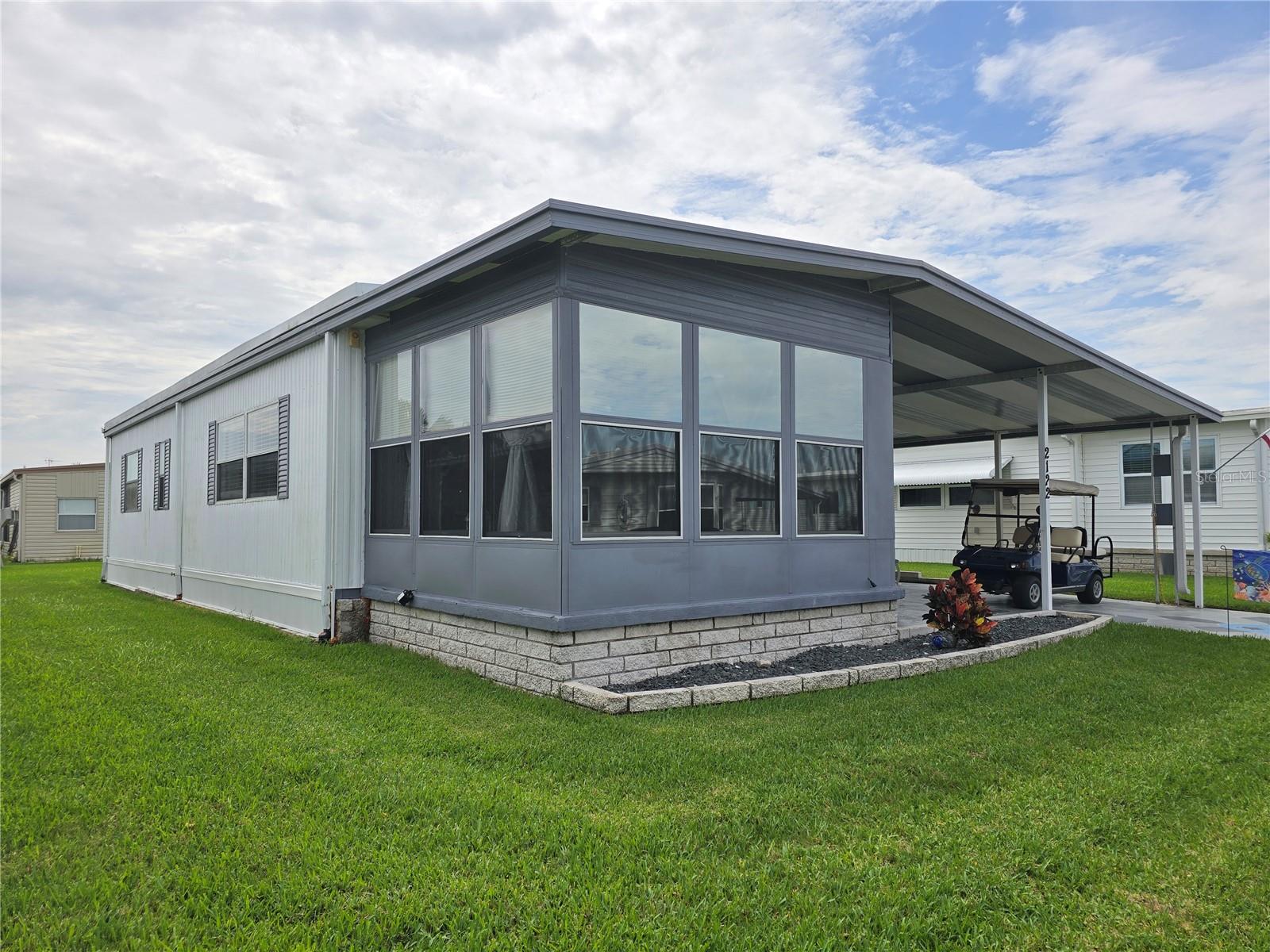 2122 WATERVIEW DR — photo 2