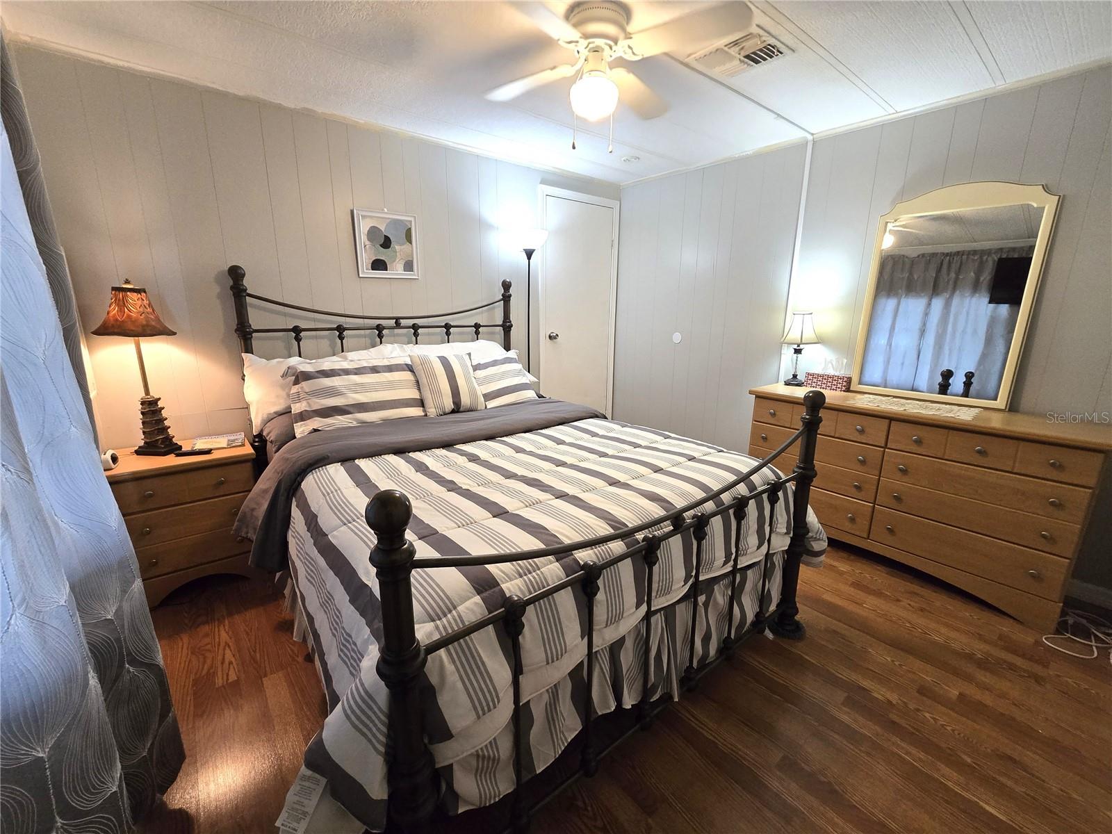 2122 WATERVIEW DR — photo 24