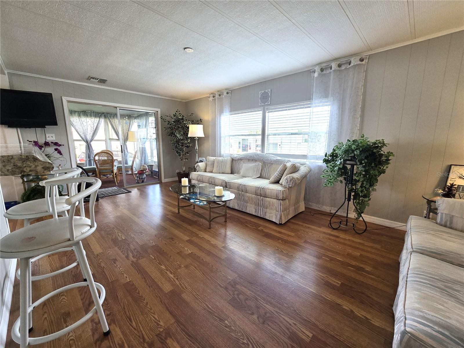 2122 WATERVIEW DR — photo 7