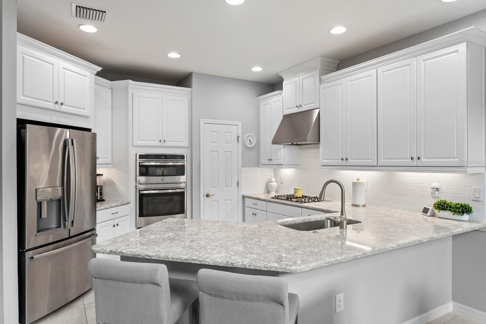 8524 ARABELLA LN — photo 3